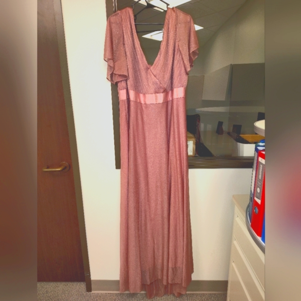 Chic Mauve Maxi Dress